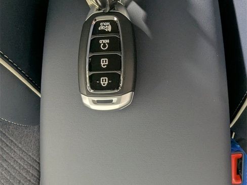 New 2025 Hyundai Venue Limited image 29