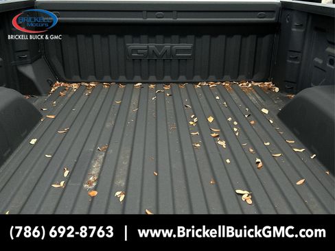 New 2025 GMC Sierra 1500 SLT w/ SLT Convenience Package image 12