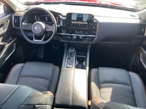 Certified 2024 Nissan Pathfinder Platinum image 20