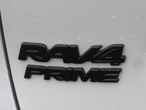 Certified 2022 Toyota RAV4 XSE image 8