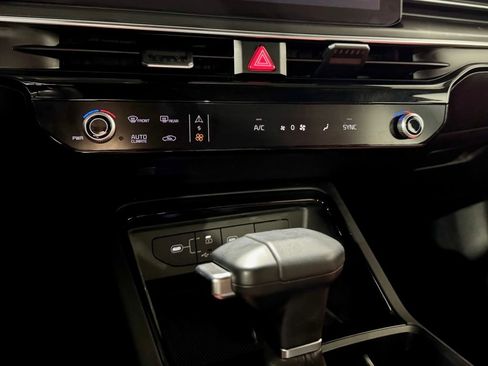 Used 2025 Kia K5 GT-Line w/ GT-Line Premium Package image 21