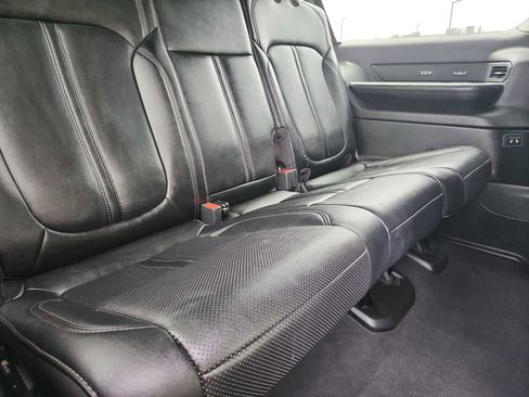 Used 2024 Jeep Wagoneer L Series II RWD image 31
