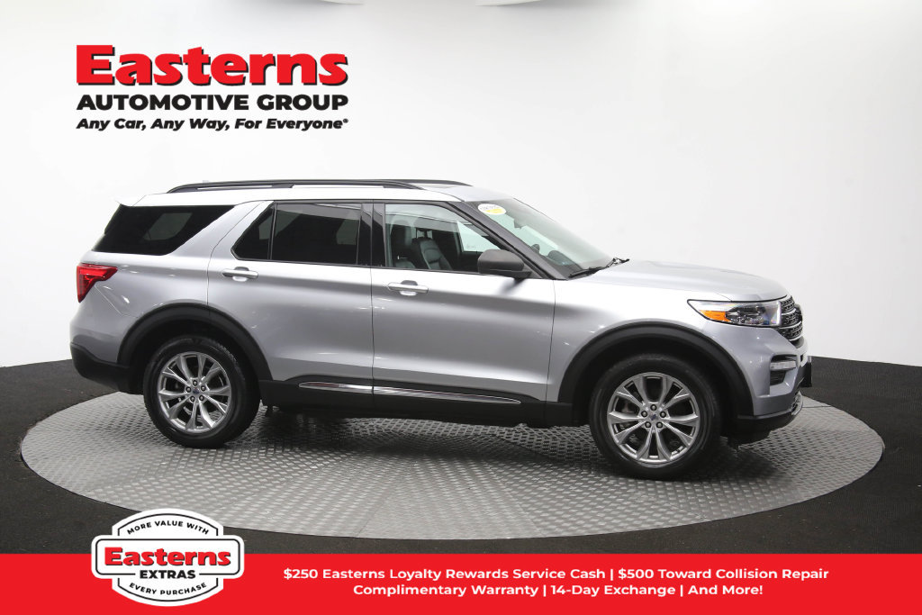 Used 2020 Ford Explorer XLT w/ Equipment Group 202A AWD/4WD image 47