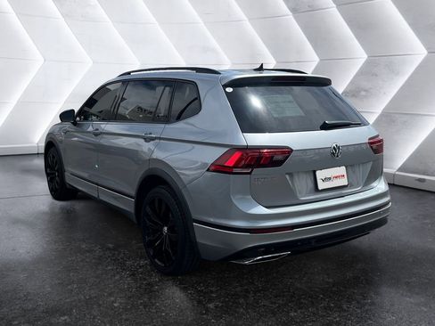 Used 2021 Volkswagen Tiguan SE R-Line image 6
