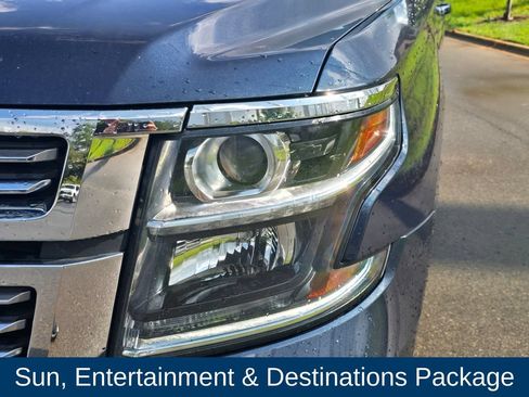 Used 2019 Chevrolet Suburban Premier AWD/4WD image 6