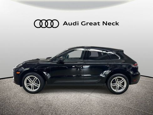 Used 2024 Porsche Macan AWD/4WD image 32