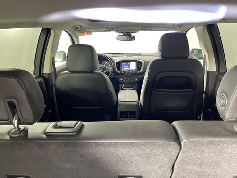 Used 2018 GMC Terrain Denali w/ Advanced Safety Package image 16