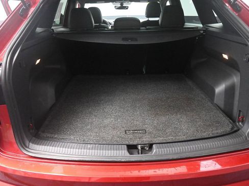 Used 2022 Volkswagen Atlas Cross Sport SE image 18