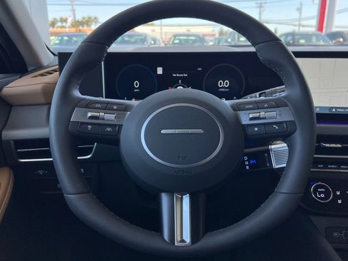 New 2025 Hyundai Sonata Limited image 21