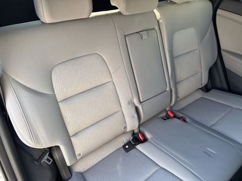 Used 2017 Hyundai Tucson SE image 25