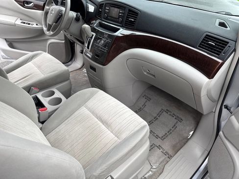 Used 2014 Nissan Quest SV image 19