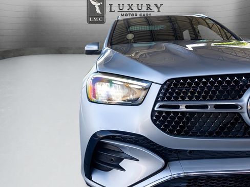 Used 2024 Mercedes-Benz GLE 450 4MATIC w/ AMG Line Exterior image 13