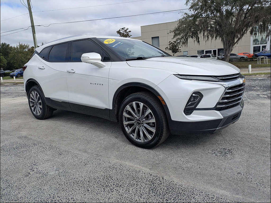 Used 2024 Chevrolet Blazer Premier w/ Driver Confidence II Package FWD image 8