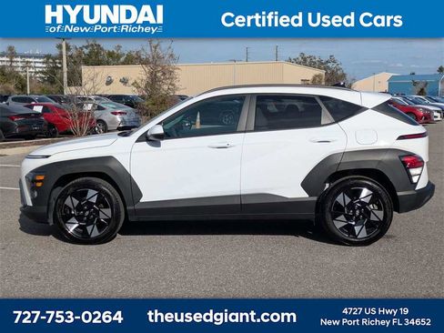 Certified 2025 Hyundai Kona SEL image 2