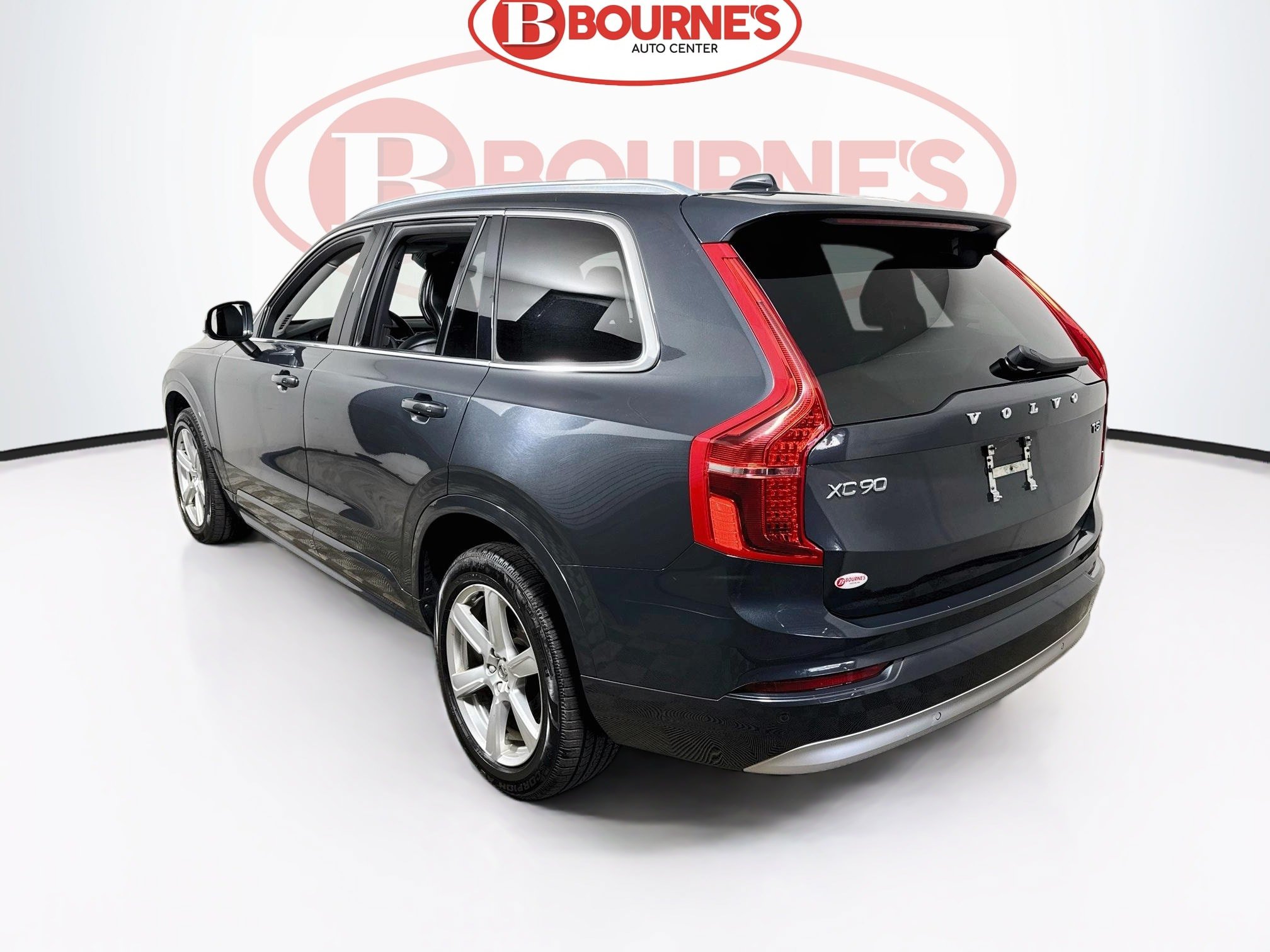 Used 2022 Volvo XC90 T5 Momentum AWD/4WD image 9