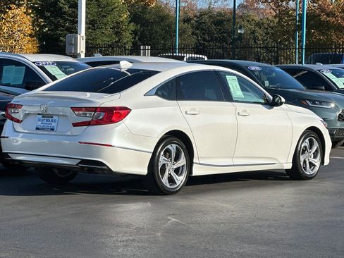 Certified 2018 Honda Accord EX-L image 3