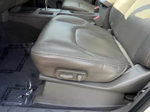 Used 2019 Nissan Frontier SL image 37