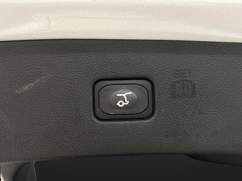 Used 2022 Ford Edge SEL w/ Convenience Package image 14