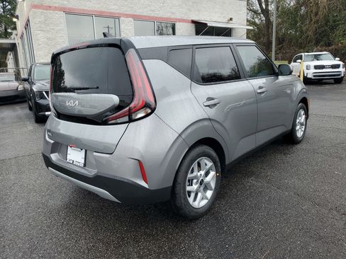 New 2025 Kia Soul LX image 6