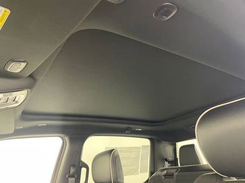 New 2026 RAM 1500 Laramie AWD/4WD image 7