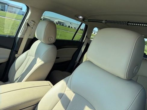 Used 2020 Buick Envision Preferred FWD image 13