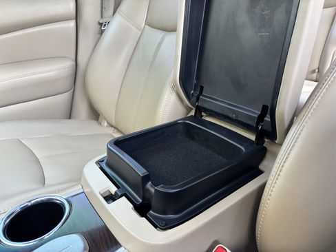 Used 2015 Nissan Pathfinder SL w/ SL Premium Package image 42