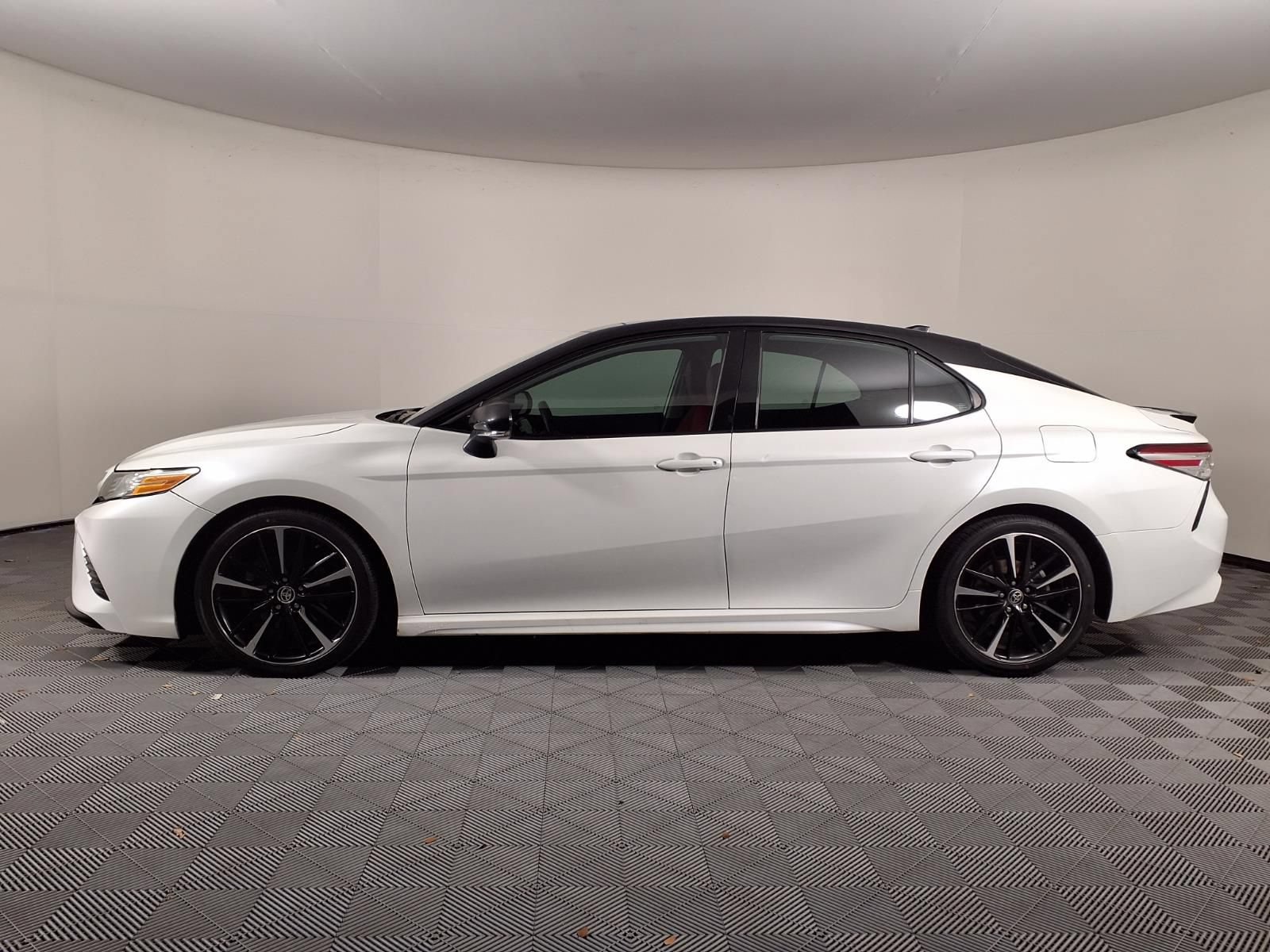Used 2020 Toyota Camry XSE w/ Cold Weather Package AWD/4WD image 4