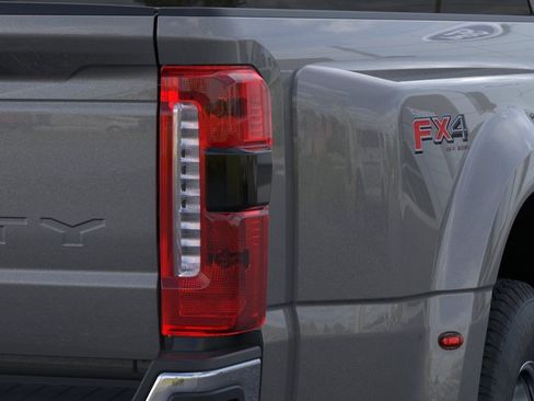New 2026 Ford F350 Lariat w/ Chrome Package AWD/4WD image 22