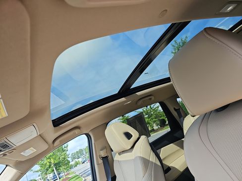 Certified 2024 Acura MDX SH-AWD w/ Technology Package image 28