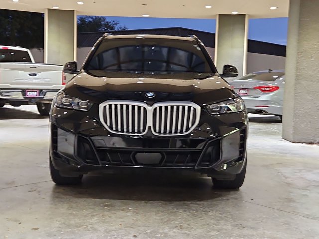 Used 2024 BMW X5 sDrive40i w/ M Sport Package RWD image 2