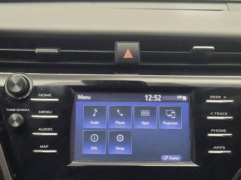 Used 2019 Toyota Camry SE FWD image 25