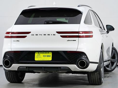 Used 2025 Genesis GV70 3.5T Sport w/ Sport Prestige Package image 5