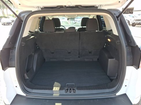 Used 2017 Ford Escape SE AWD/4WD image 18