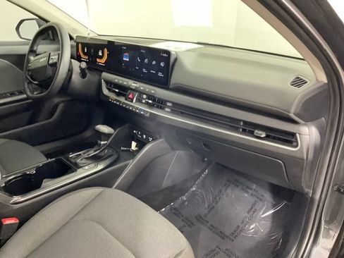 Used 2025 Kia K4 FWD image 29