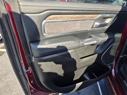 Used 2019 RAM 1500 Laramie image 39