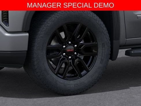 Used 2026 GMC Sierra 1500 Elevation AWD/4WD image 9