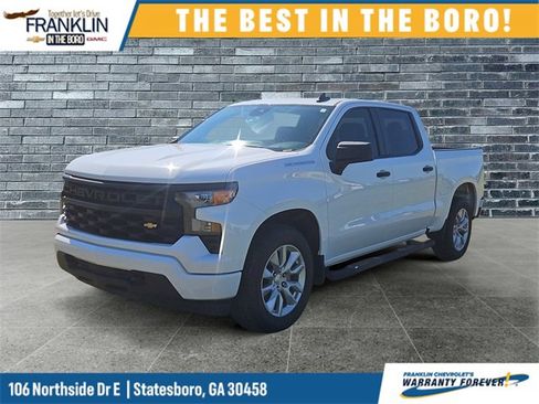 Used 2022 Chevrolet Silverado 1500 Custom image 1