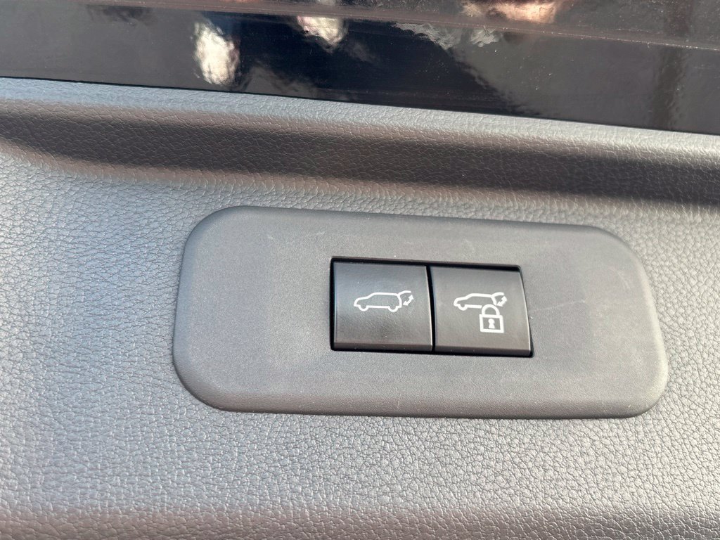 Used 2024 Toyota Grand Highlander AWD image 34