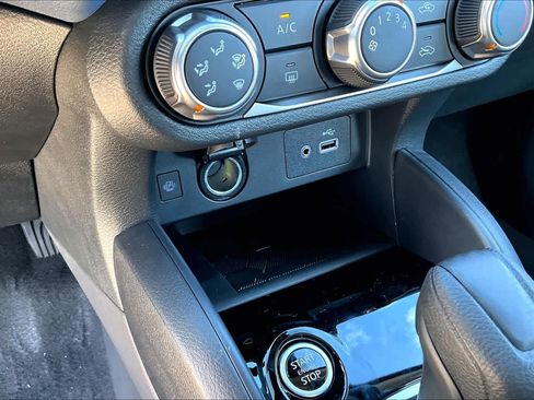 New 2025 Nissan Versa SV w/ Trunk Package image 14