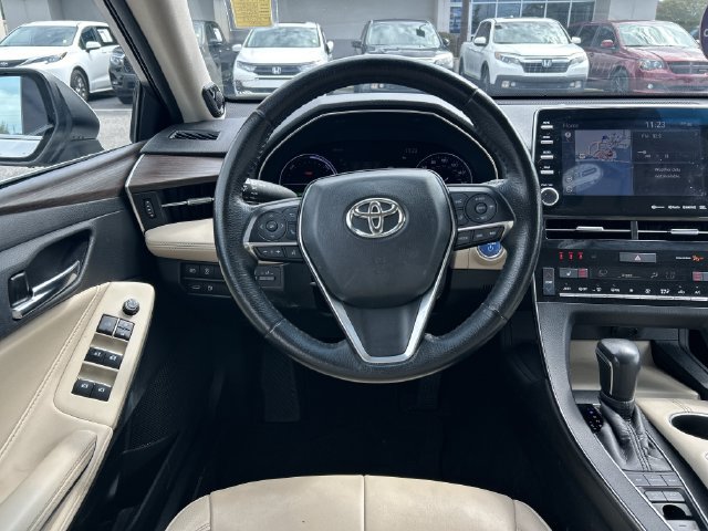 Used 2020 Toyota Avalon XLE w/ Moonroof Package FWD image 14