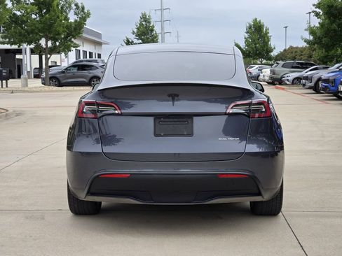 Used 2022 Tesla Model Y Long Range AWD/4WD image 13