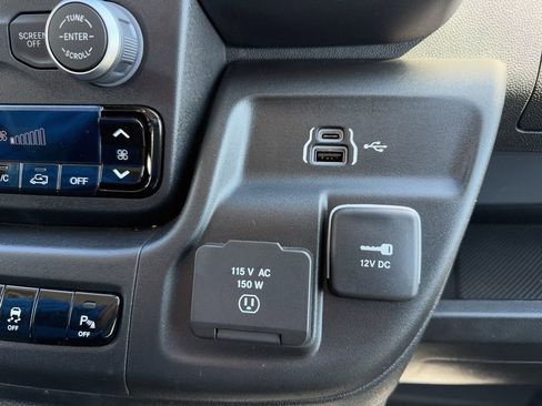 New 2026 RAM ProMaster 3500 w/ Quick Order Package 22G SLT image 33