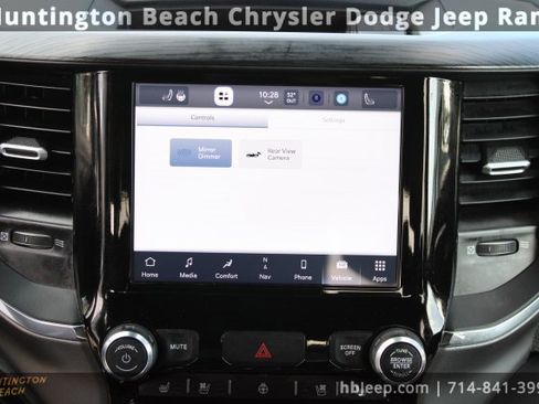 Used 2024 RAM 1500 Laramie image 12