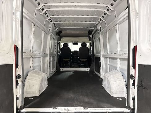 Used 2023 RAM ProMaster 2500 FWD image 23