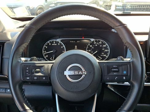 Used 2024 Nissan Pathfinder SV AWD/4WD image 20