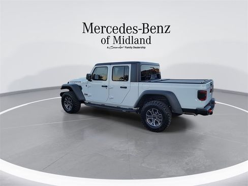 Used 2024 Jeep Gladiator Mojave w/ Technology Group image 6