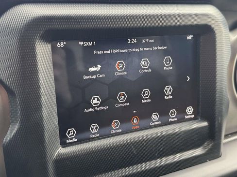 Used 2021 Jeep Gladiator Willys image 22