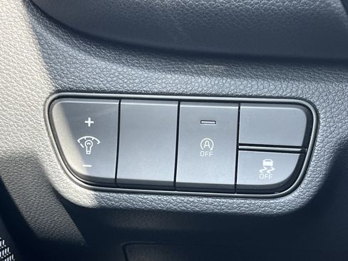 New 2026 Kia Seltos S FWD image 15