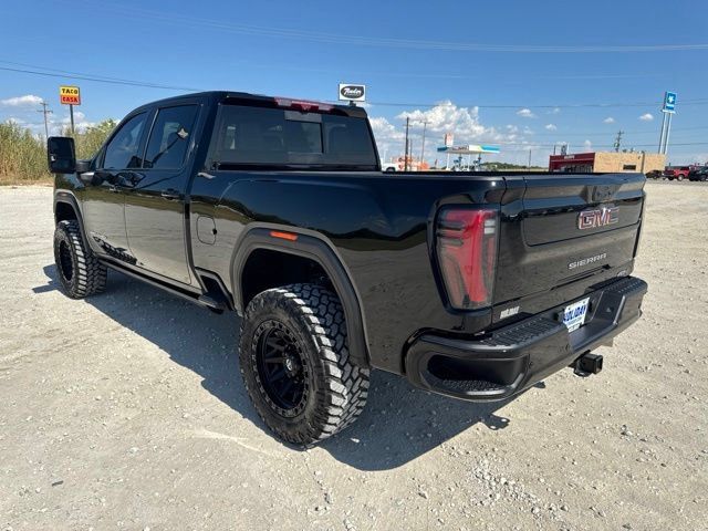 Used 2025 GMC Sierra 2500 AT4 w/ AT4 Premium Plus Package AWD/4WD image 4