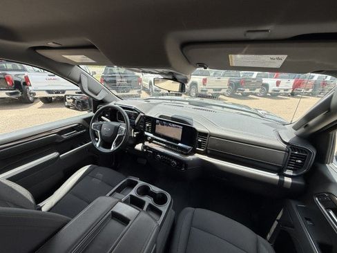 Used 2026 Chevrolet Silverado 1500 RST RWD image 34